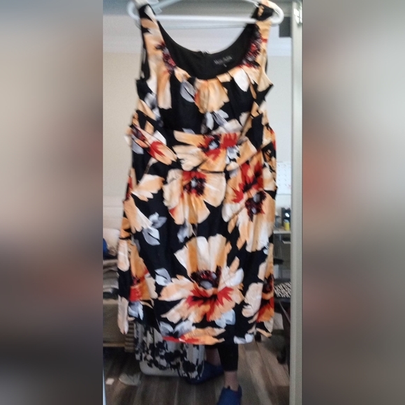 Dresses ranging xl-3x - Picture 12 of 12